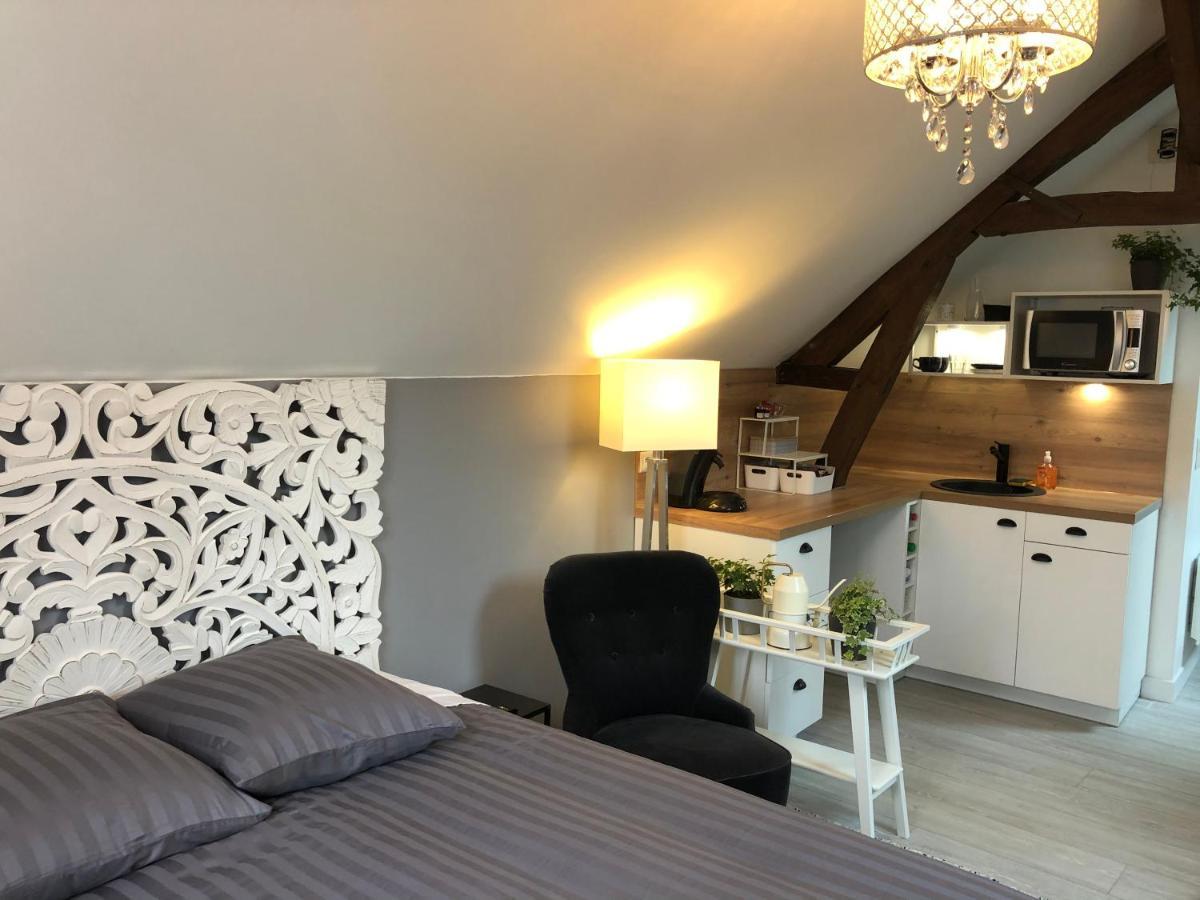 Maison Quatre Freres Louviers Buitenkant foto