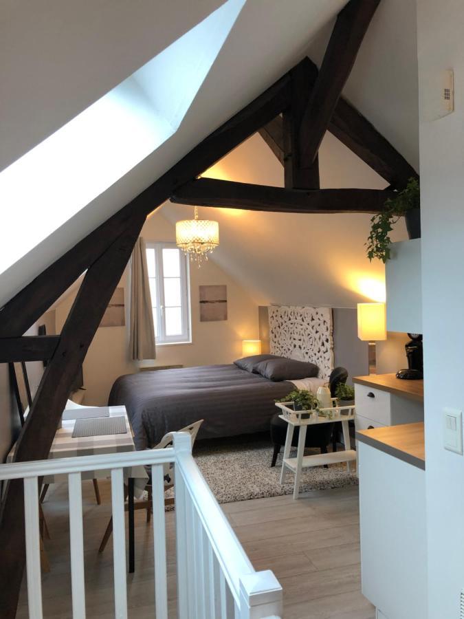 Maison Quatre Freres Louviers Buitenkant foto